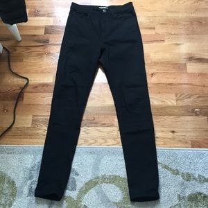 Gone on 12/20! H&M Black High Waisted Skinny Jeans